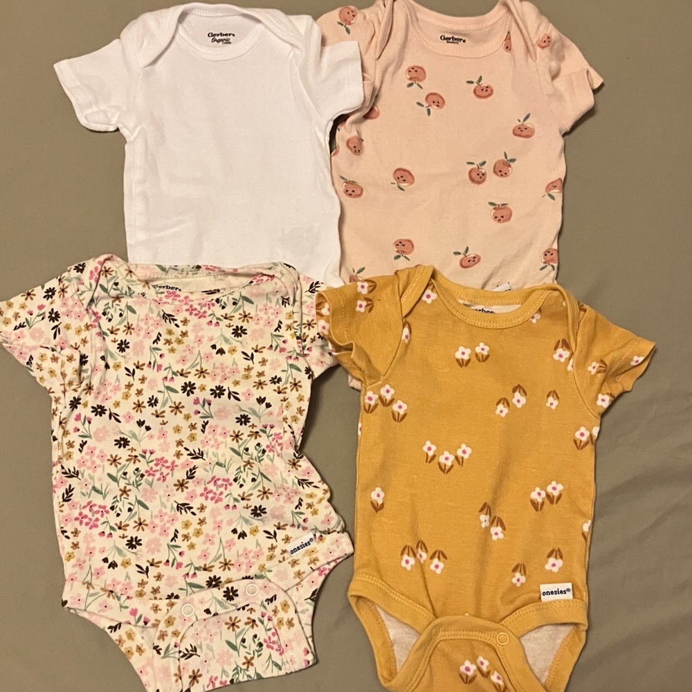 🌸  3/$15 Baby Girls' Assorted One Piece Bodysuits
